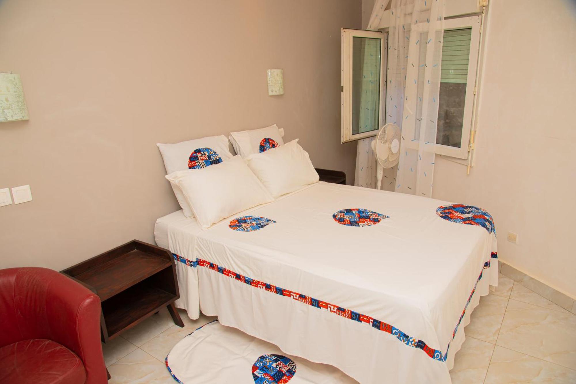 Chambres D'Hotes Villa Luciana Saly Exterior photo