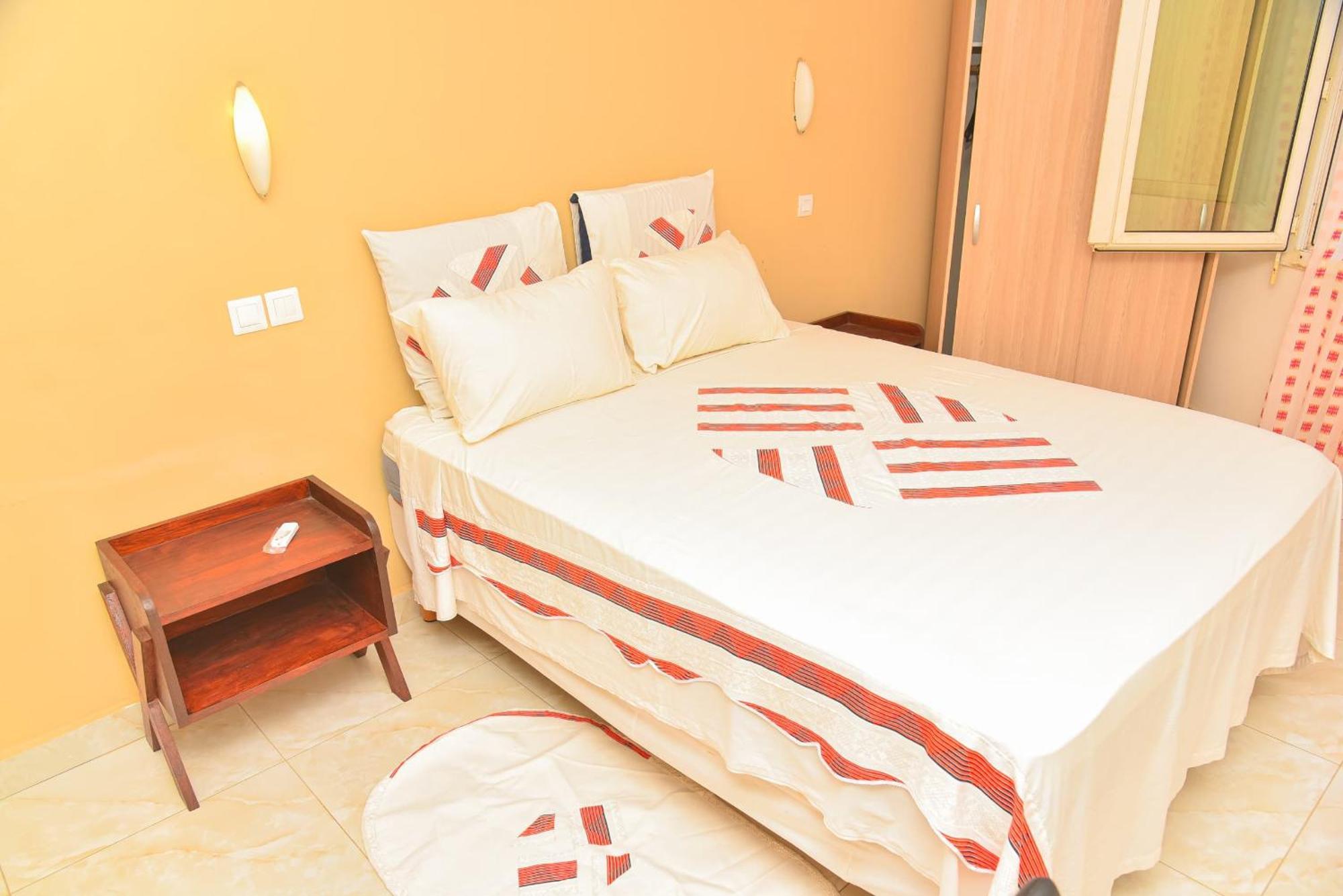 Chambres D'Hotes Villa Luciana Saly Exterior photo