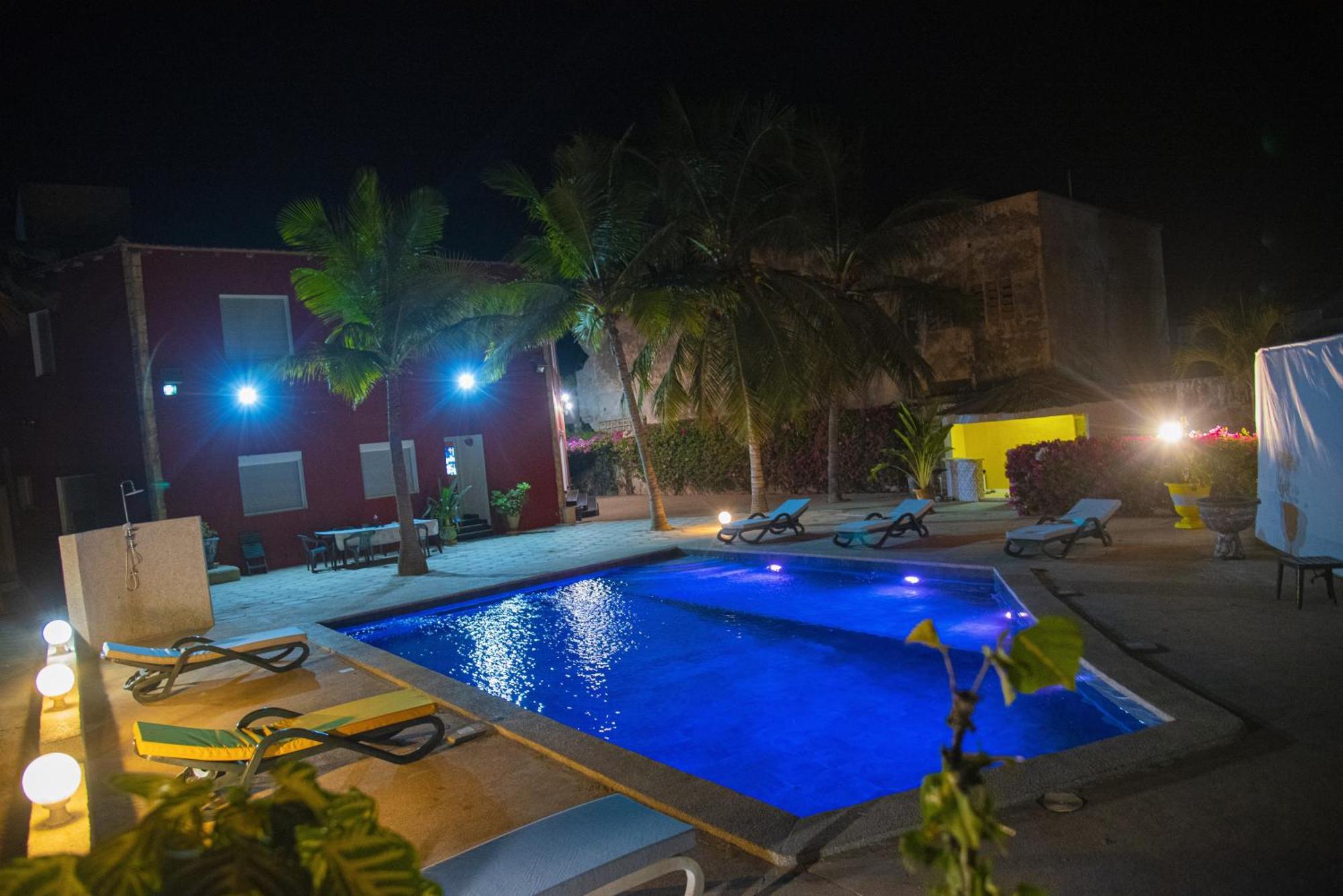 Chambres D'Hotes Villa Luciana Saly Exterior photo